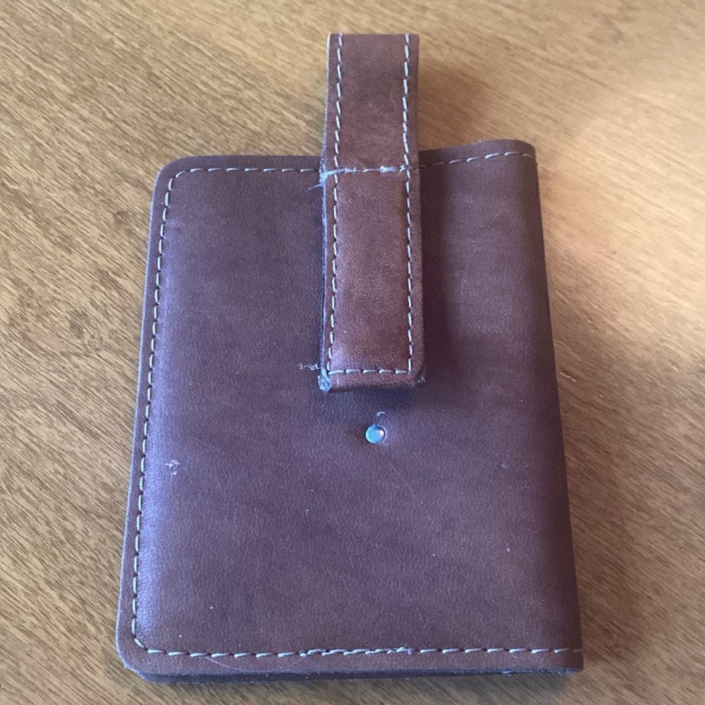 Jake Johnson Side Kick Wallet - Picture 3 of 6